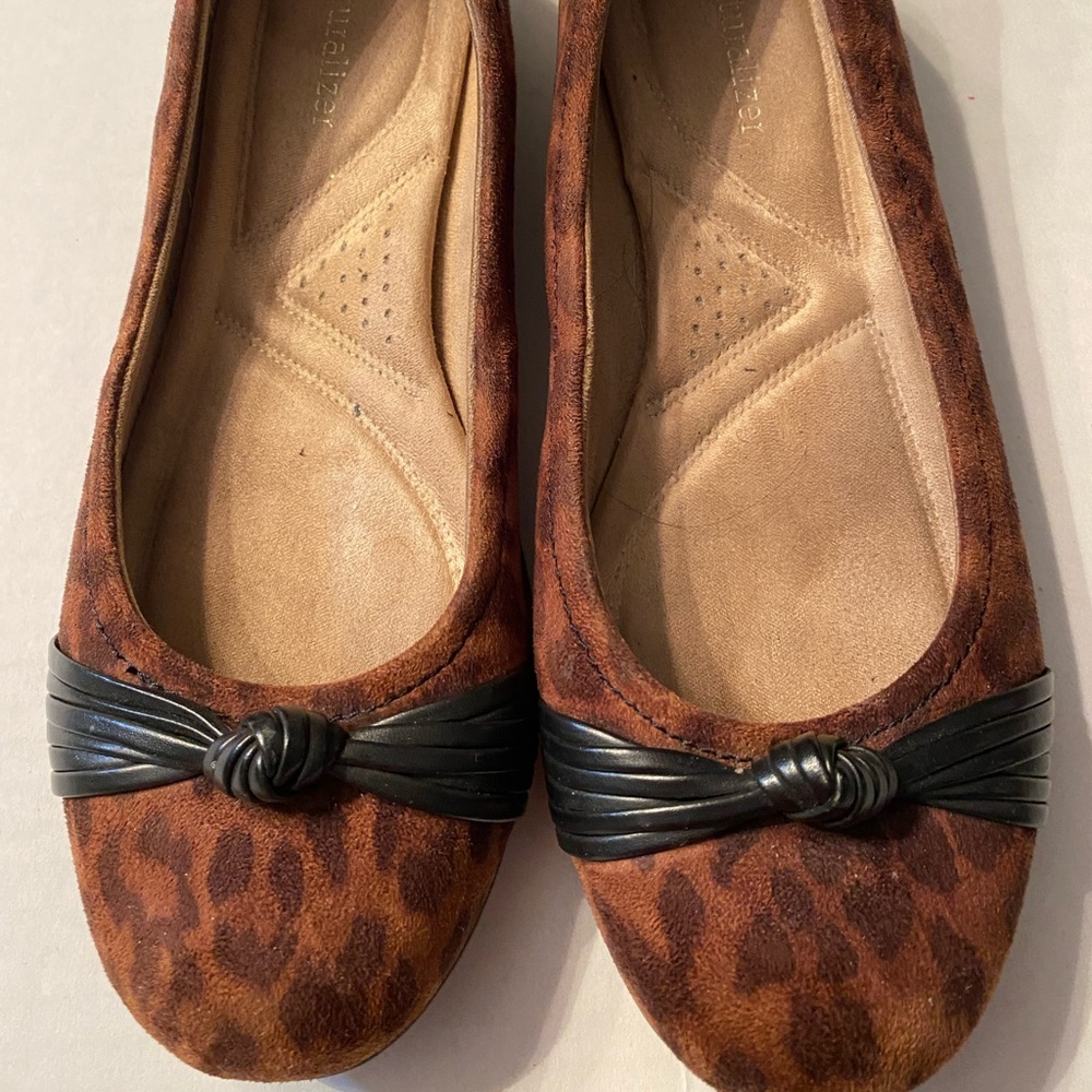 Naturalizer Leopard Print With Black Trim